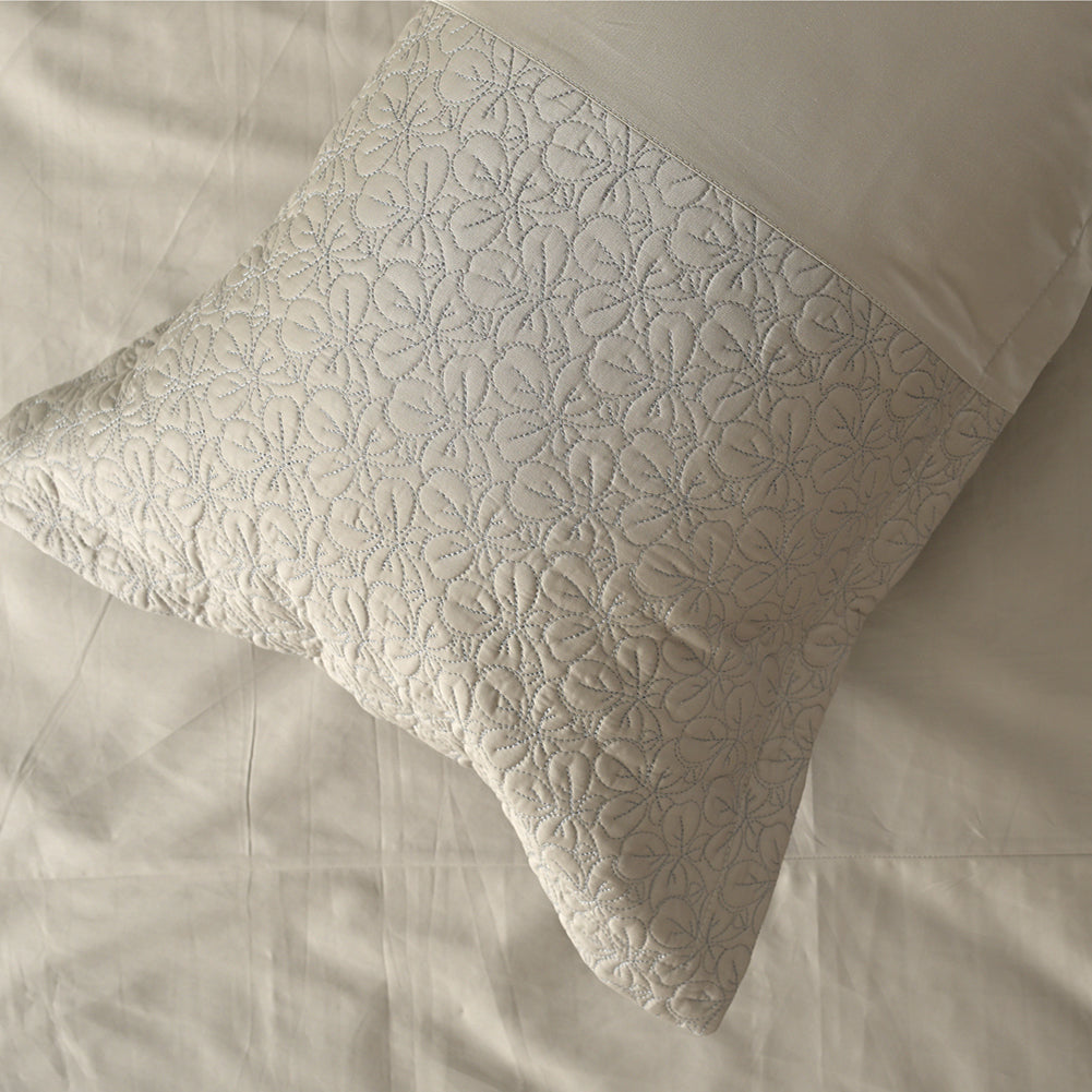 ROSARIO Luxurious Desert Pearl Bedsheet Set